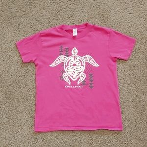 Pink Hawaiian shirt.